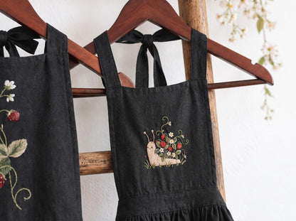 Personalized Mommy and Me Aprons, Matching Mom and Kids Black Linen Apron Set, Hand Embroidered Strawberry & Snail, Custom Name Family Gift
