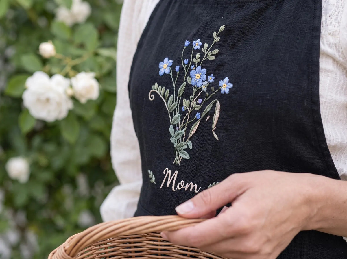 Personalized Mom and Me Aprons Set of 2, Hand Embroidered Blue Wildflowers & Bunny, Custom Names, Black Linen Mother Daughter Apron Gift Set