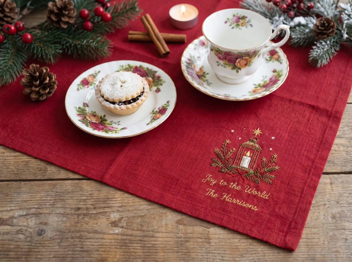 Personalized Christmas Napkins Set of 3, Hand Embroidered Wreath, Lantern & Poinsettia, Custom Family Name Red Green White Holiday Linen Set