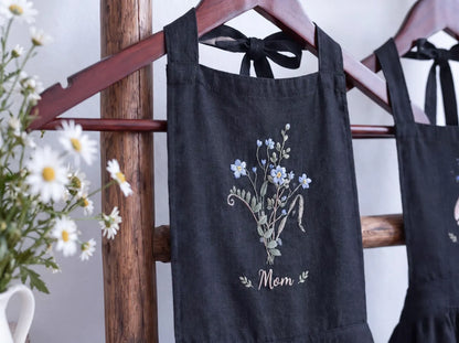 Personalized Mom and Me Aprons Set of 2, Hand Embroidered Blue Wildflowers & Bunny, Custom Names, Black Linen Mother Daughter Apron Gift Set