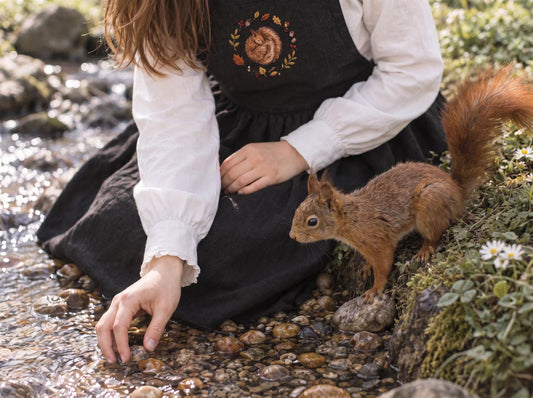Black Linen Apron, Hand Embroidered Sleeping Squirrel, Acorns & Autumn Leaves, Fall Woodland Cooking Apron, Cottagecore Kitchen Gift for Her