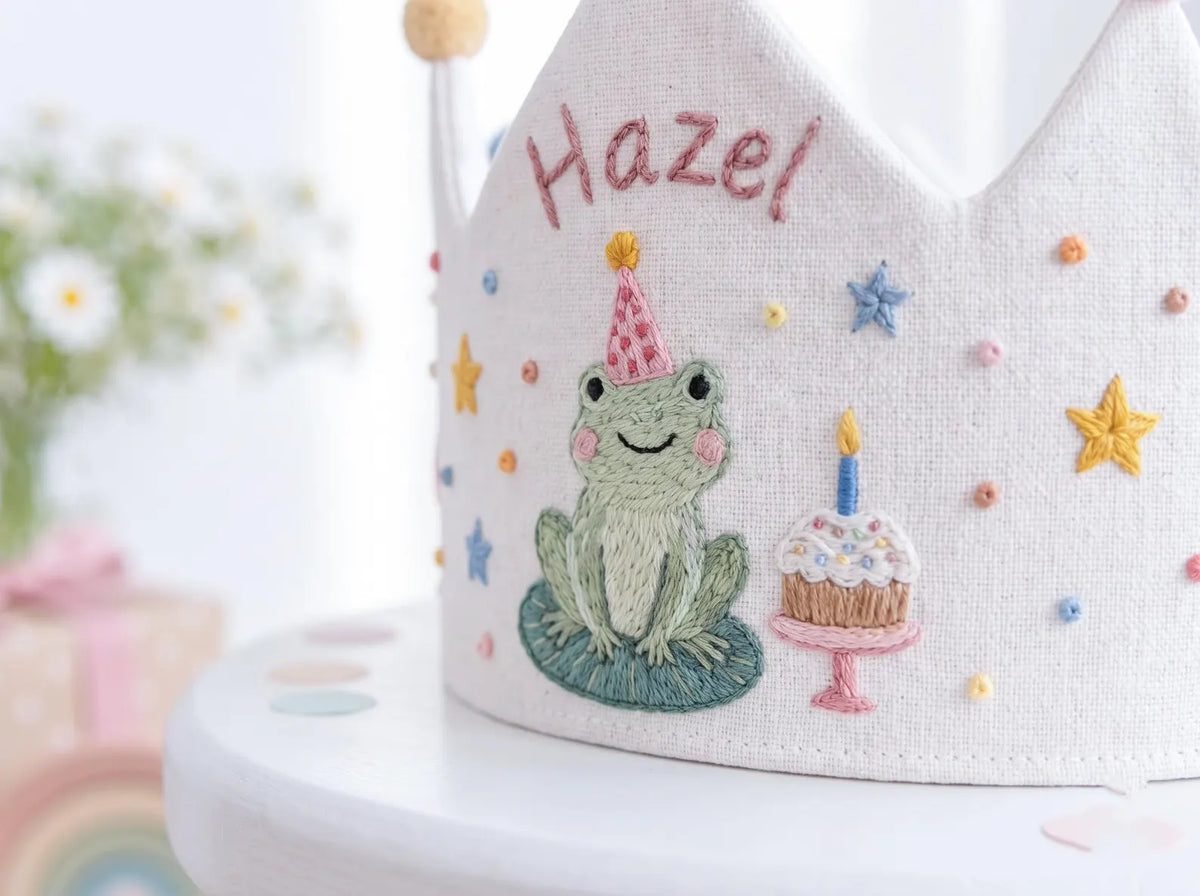 Personalized Frog Birthday Crown, Hand Embroidered Linen Party Hat, Custom Name, Cute Frog First Birthday Crown, Woodland Kids Birthday Gift