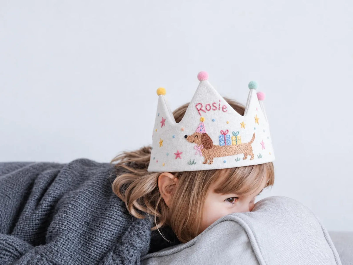 Personalized Dachshund Birthday Crown, Hand Embroidered Sausage Dog Party Hat, Custom Name Linen Crown, Puppy Birthday Theme, Girls Birthday
